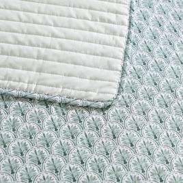 Tommy Bahama Coastal Batik Quilt Set