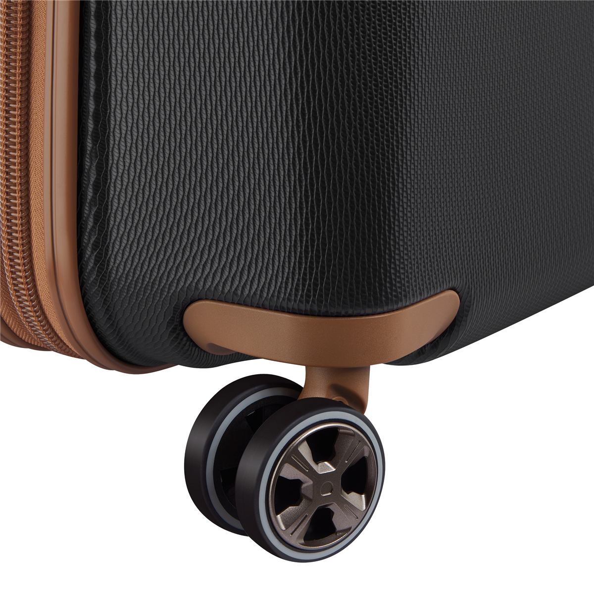 Delsey Paris Flanerie 24in. Spinner Luggage