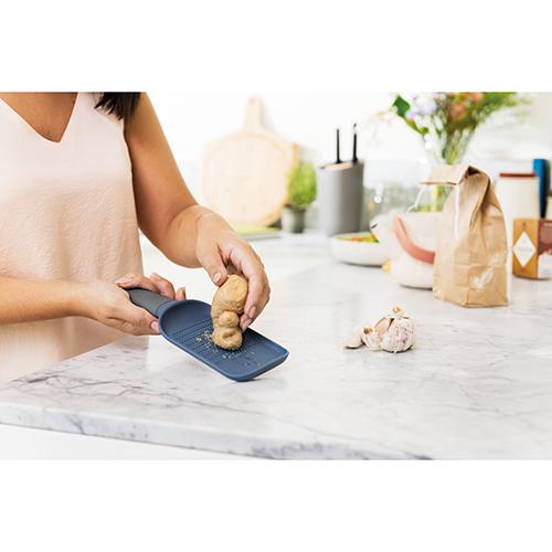 BergHOFF Leo Multifunctional 9in. Blue Grater