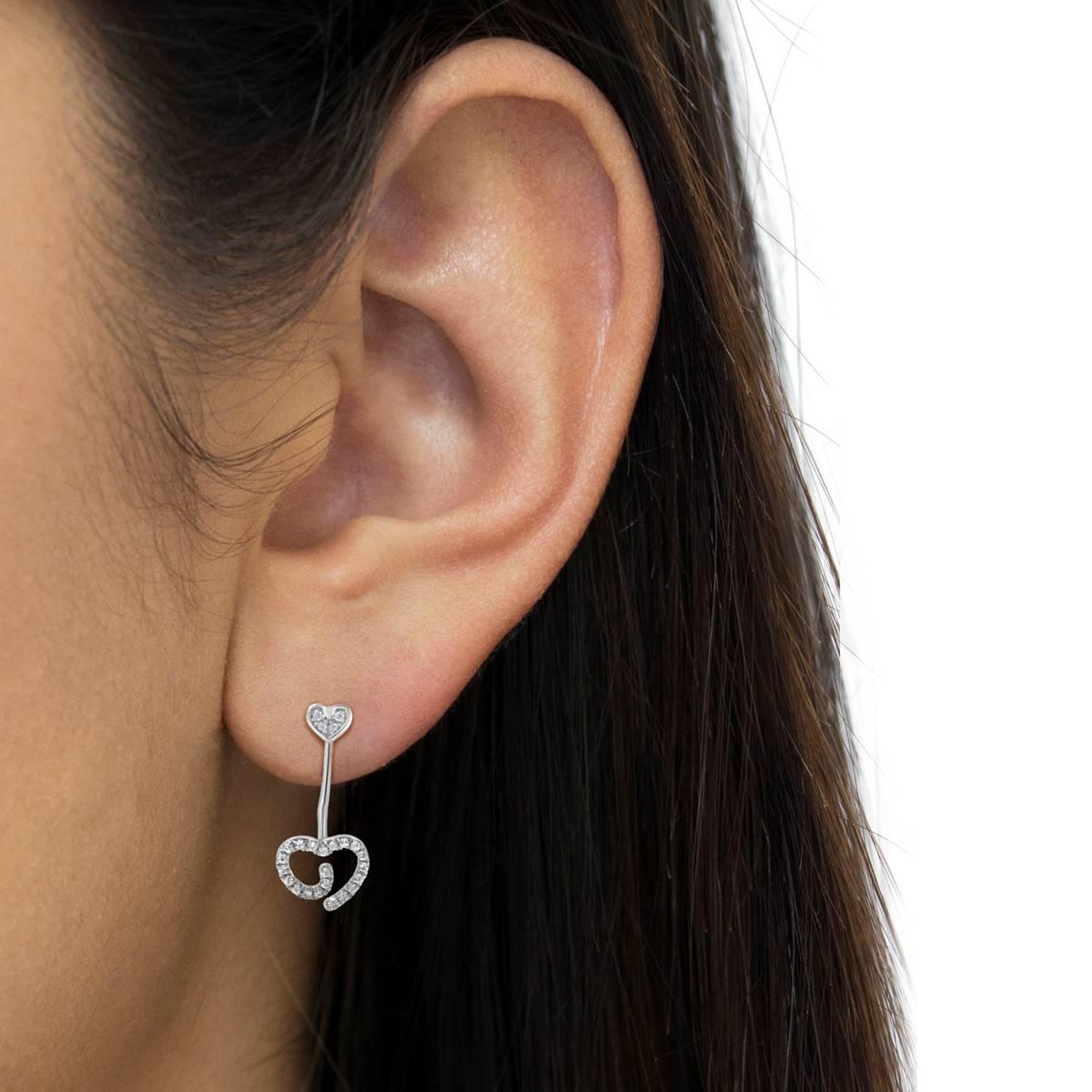 Haus of Brilliance Sterling Silver 1/4ctw. Diamond Heart Earrings