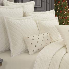 J. Queen New York Casey Sherpa Winter White Quilt Set