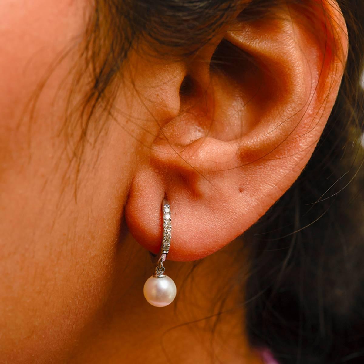Haus of Brilliance 10kt. White Gold Pearl & Diamond Drop Earrings