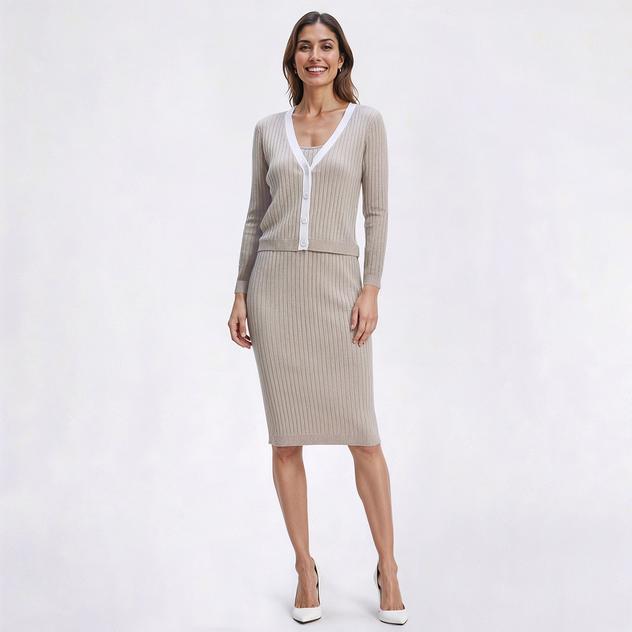 Womens Absolutely Famous Tipped V-Neck Sheath Sweater Dress