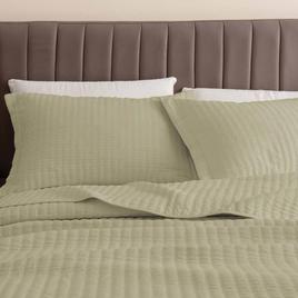 FreshFolds 3pc. Premium Solid Microfiber Quilt Set