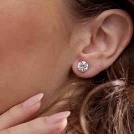 Saffron 1ctw. Moissanite Stud Earring