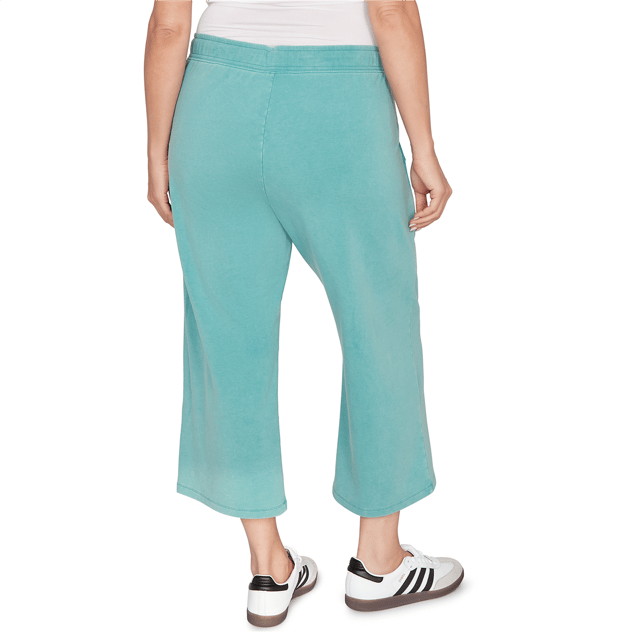 Petite Ruby Rd. Renaissance Romance Drawstring Capris