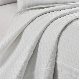 J. Queen New York Lyndon Quilt