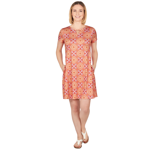 Womens Larky Lark Short Sleeve Keyhole Neck Medallion Shift Dress