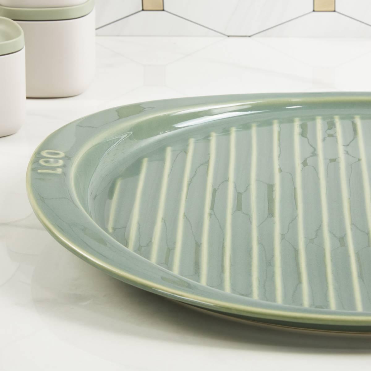 BergHOFF Balance 15.75in. Stone Ribbed Pizza Tray