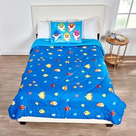 Nickelodeon™ Baby Shark & Shark Family Reversible Comforter Set