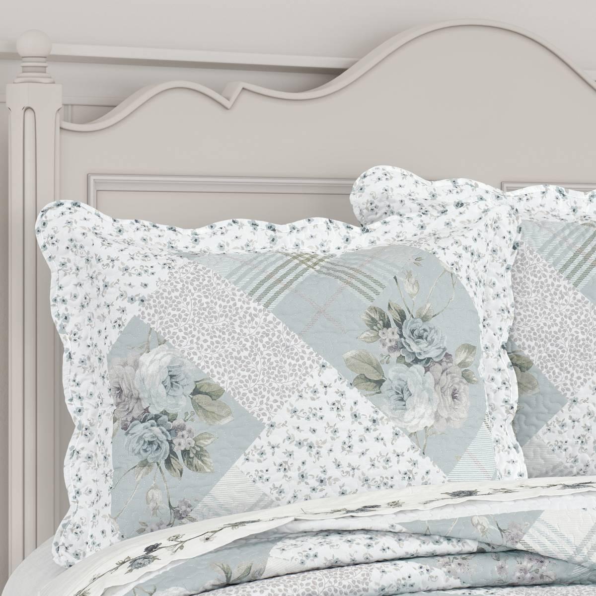 Royal Court Bungalow Spa 3pc. Reversible Quilt Set