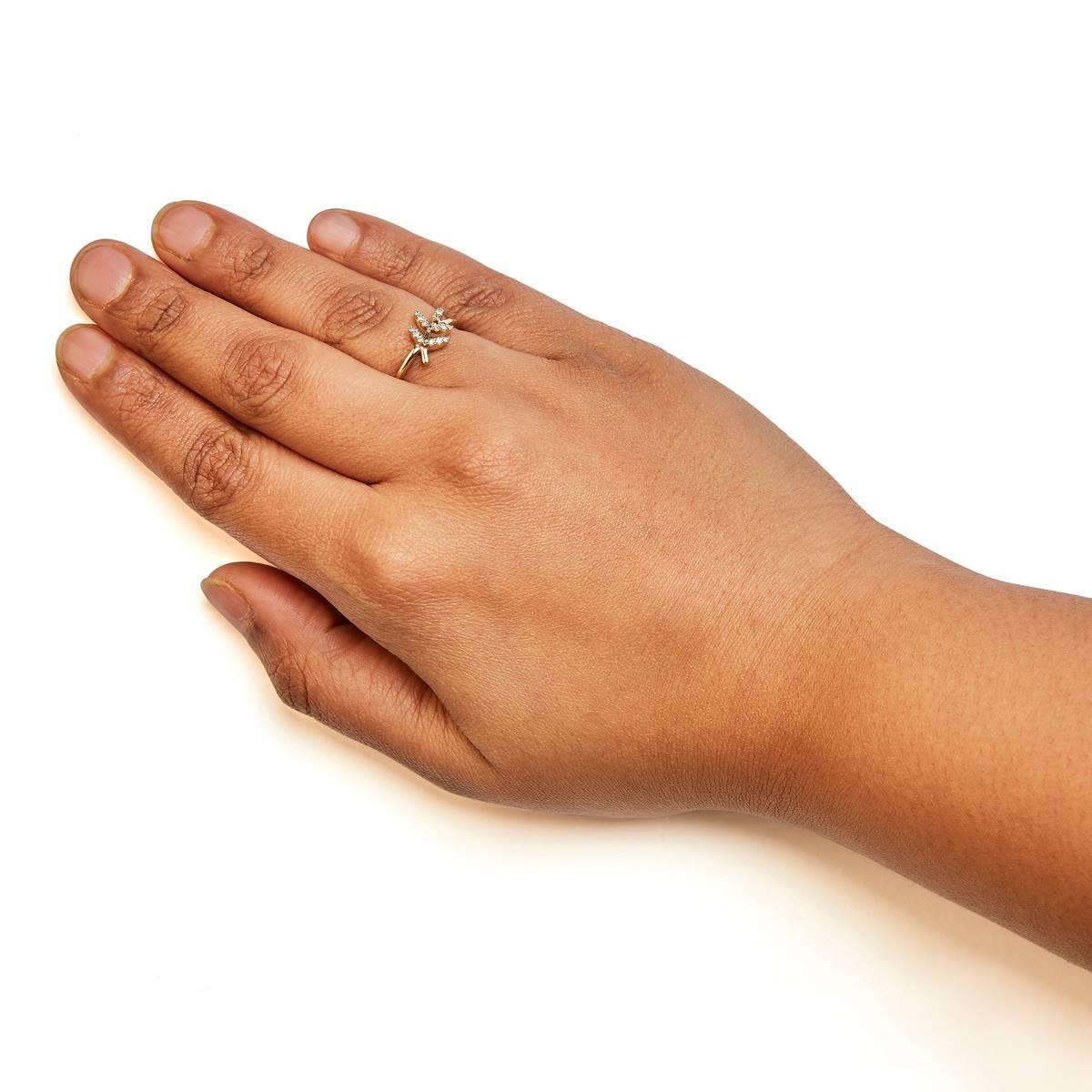 Haus of Brilliance 10kt. Yellow Gold 1/10ctw. Diamond Leaf Ring