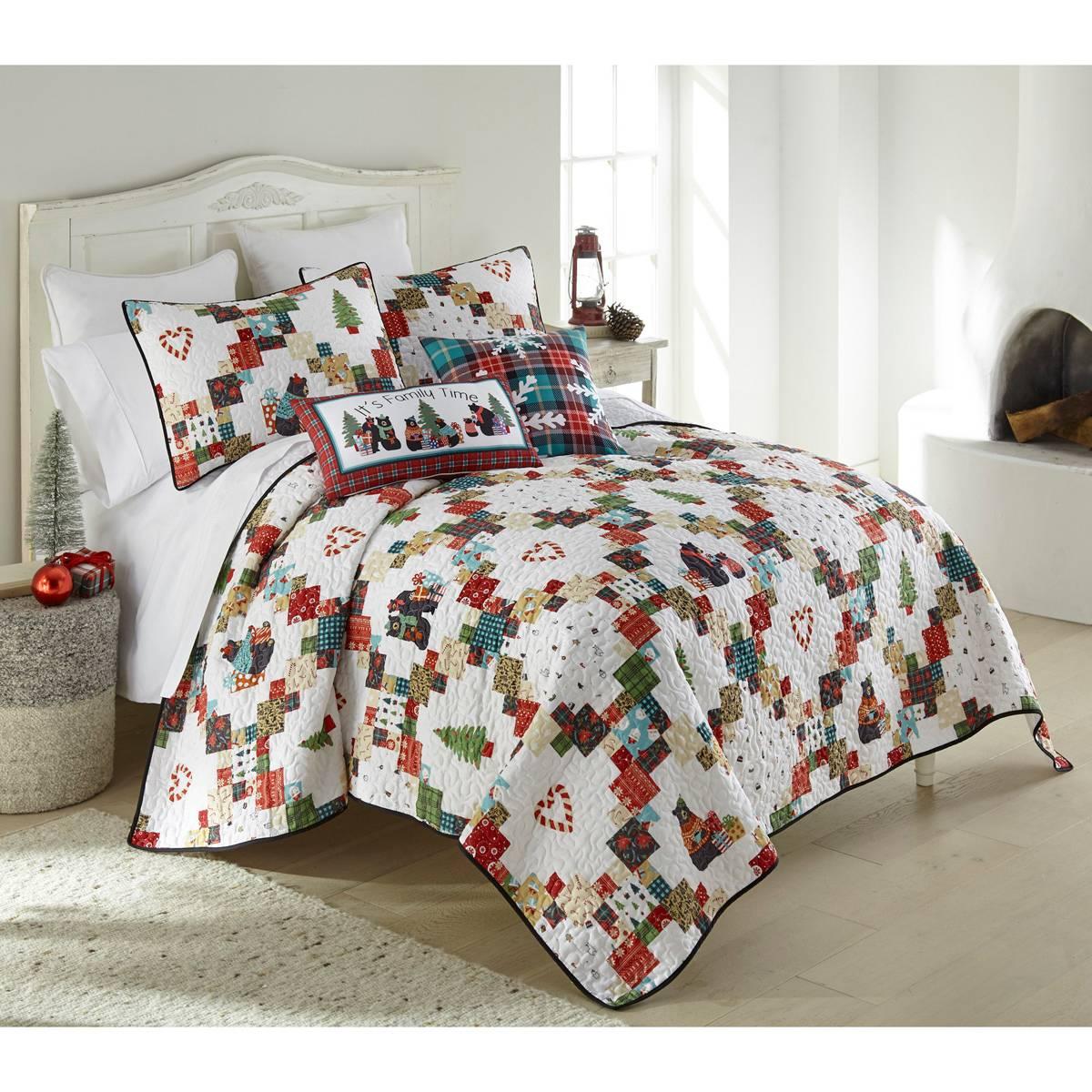 Your Lifestyle Holiday Love 3pc. Quilt Set