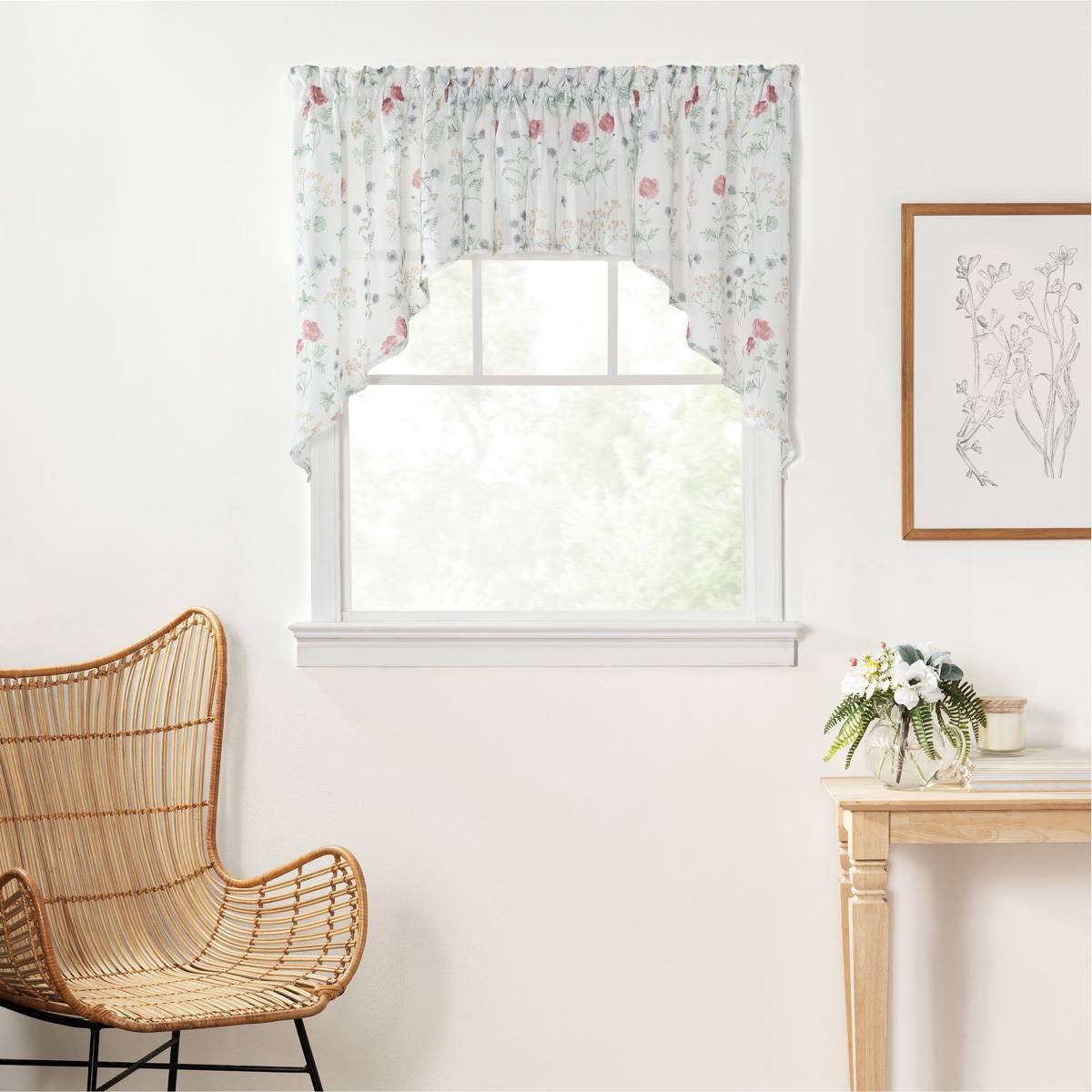 Martha Stewart Martha''s Garden Swag - 27x30
