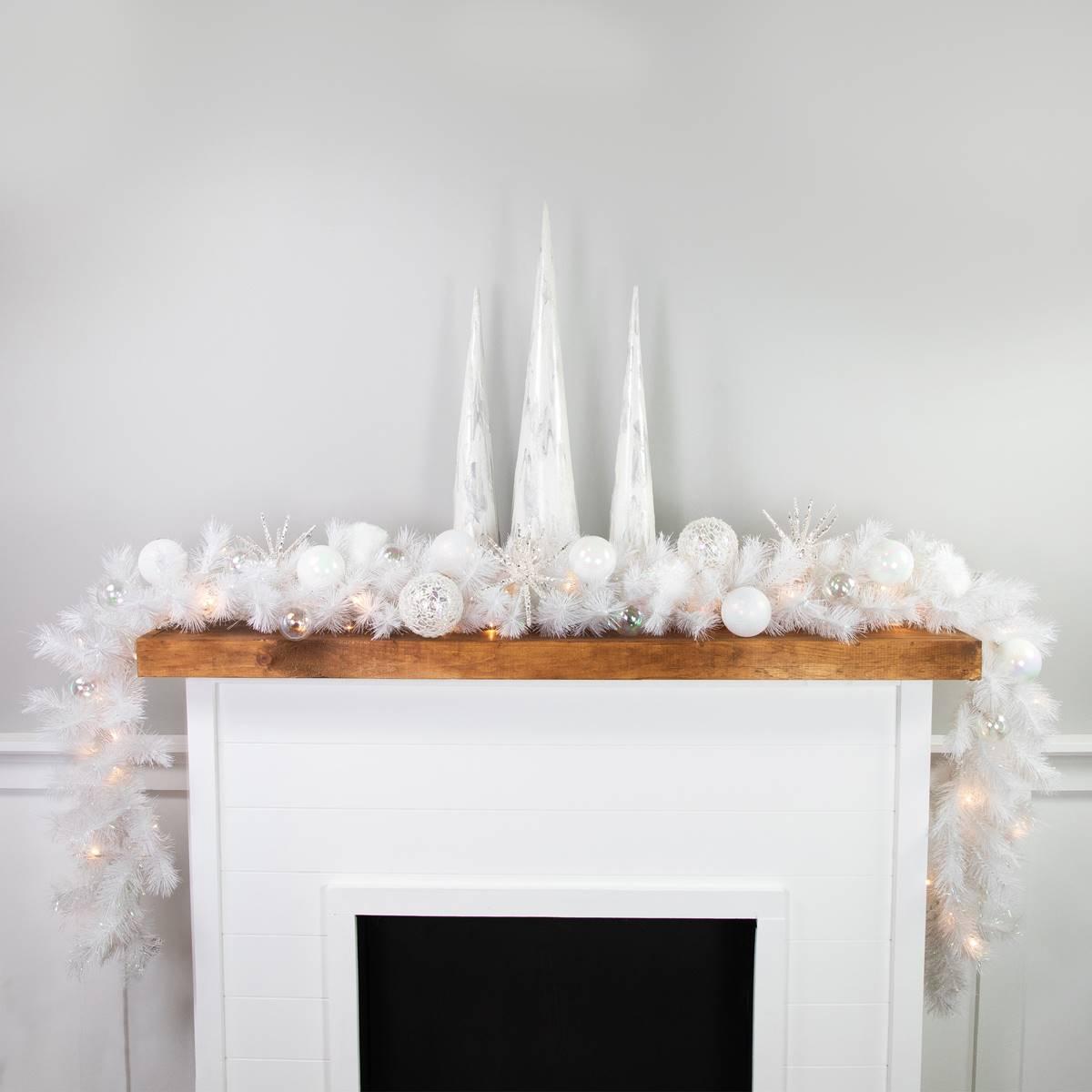 Northlight Seasonal 9ft. Pre-Lit Alaskan Pine Christmas Garland
