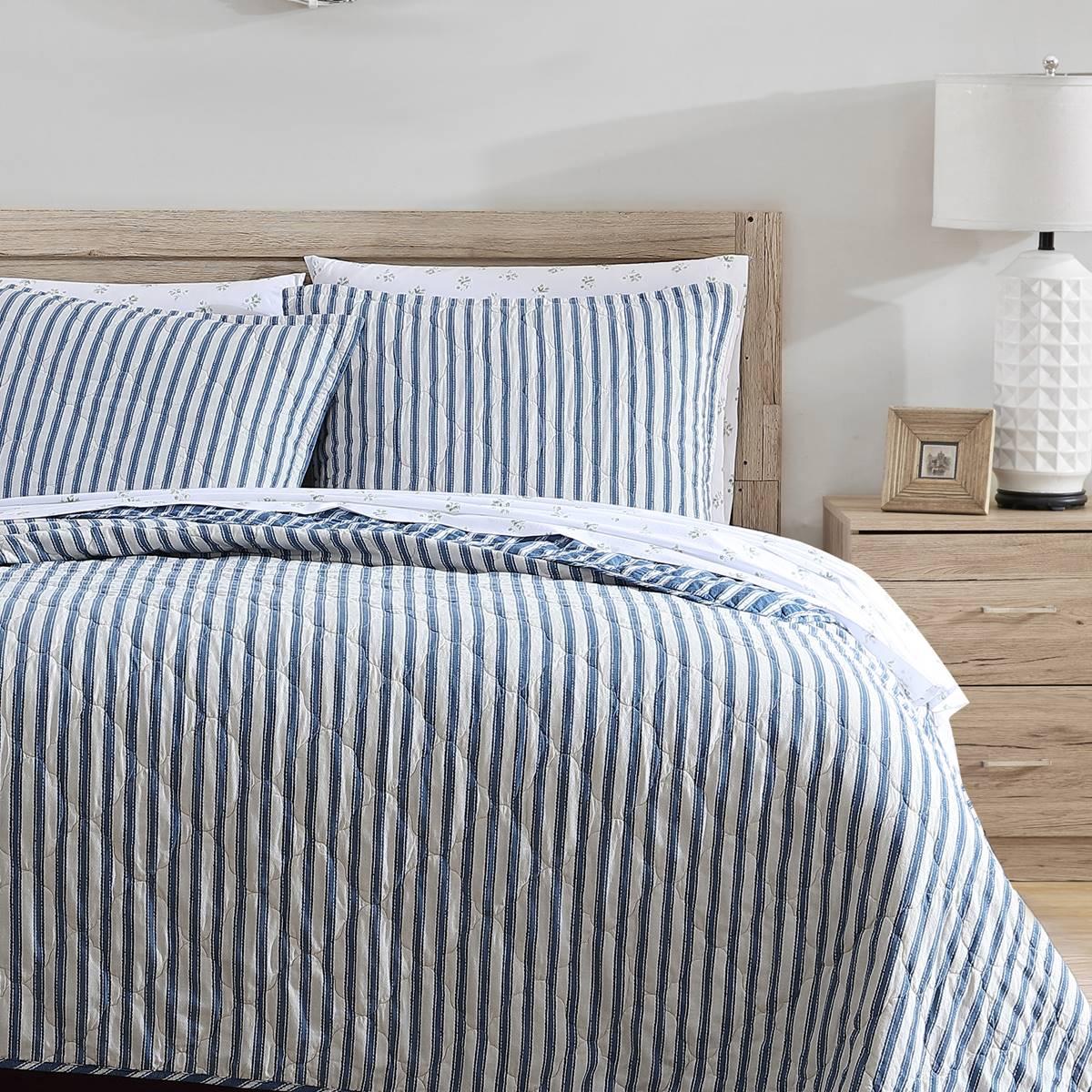 Stone Cottage Willow Way Striped 136 TC Reversible Quilt Set