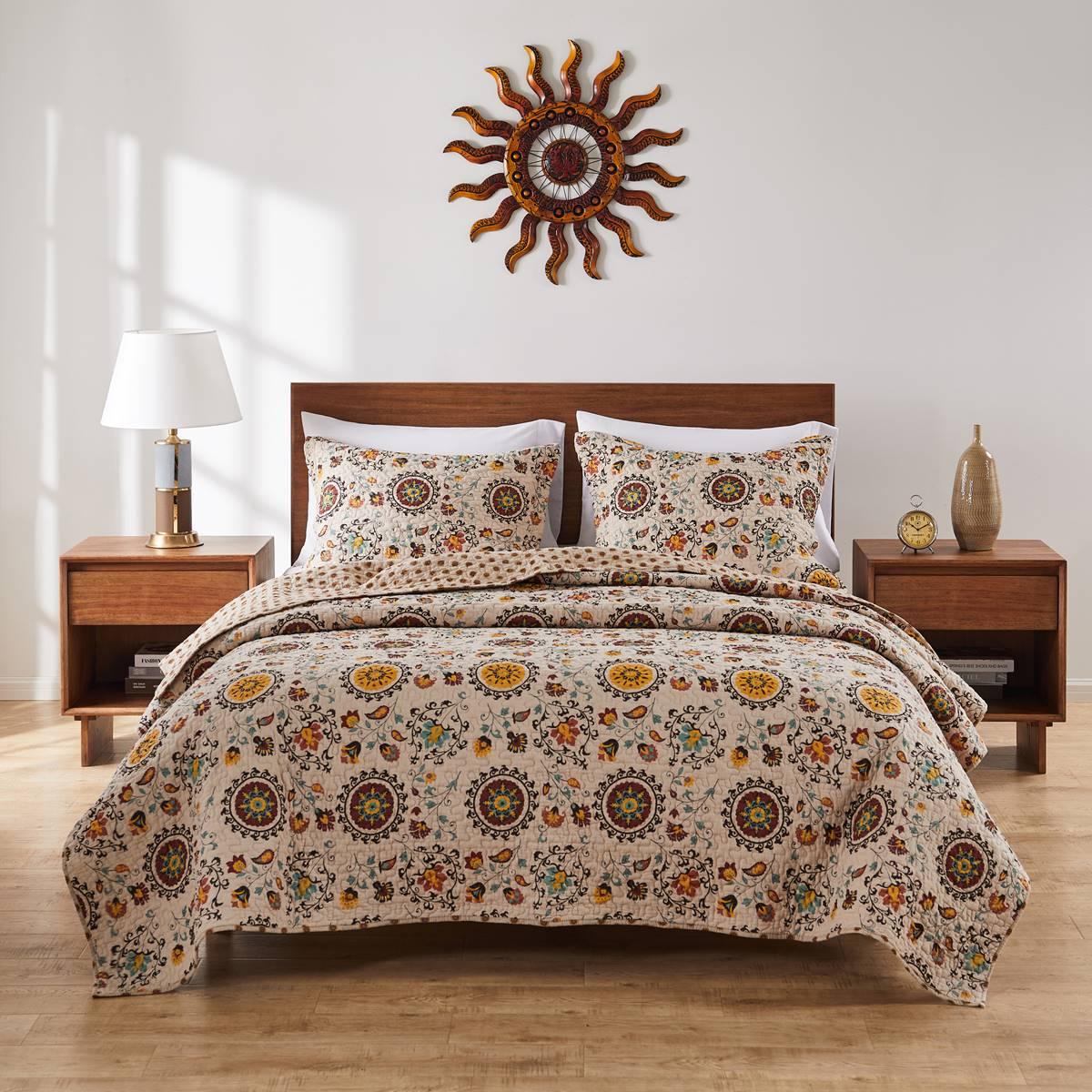 Greenland Home Fashions Andorra Paisley Medallions Quilt Set