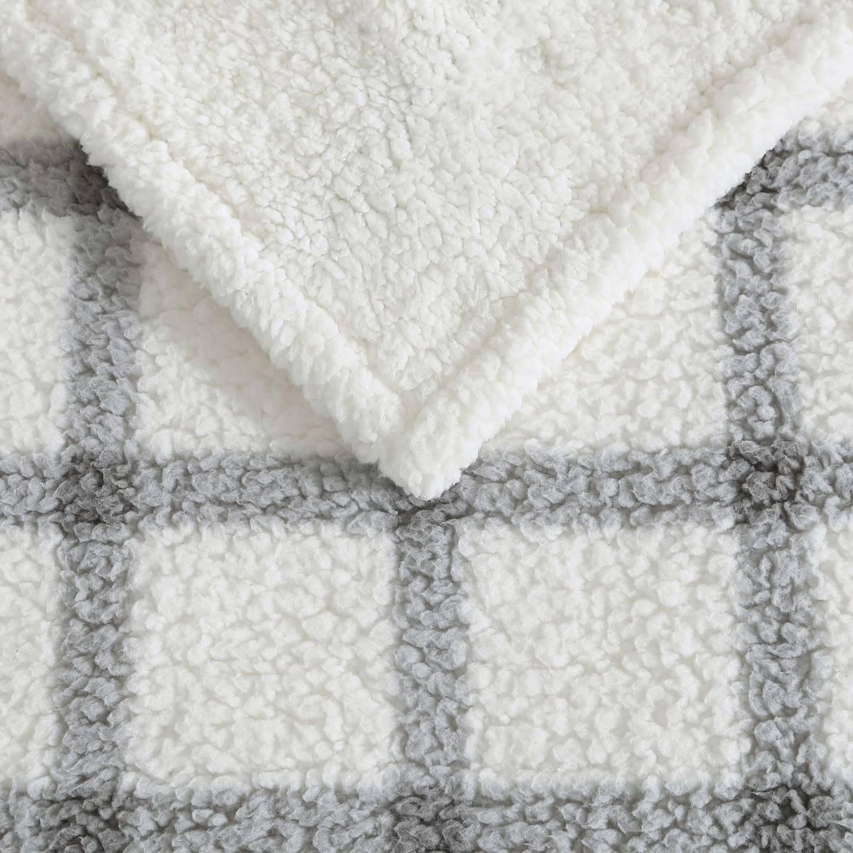 Eddie Bauer Bunkhouse Plaid Sherpa Throw