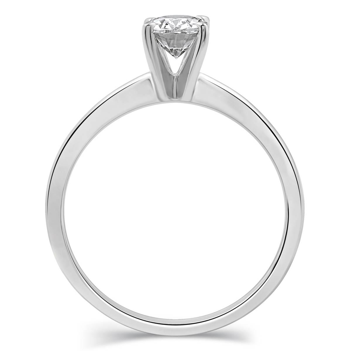 Nova Star® 1ctw. Lab Grown Diamond Oval Bridal Set