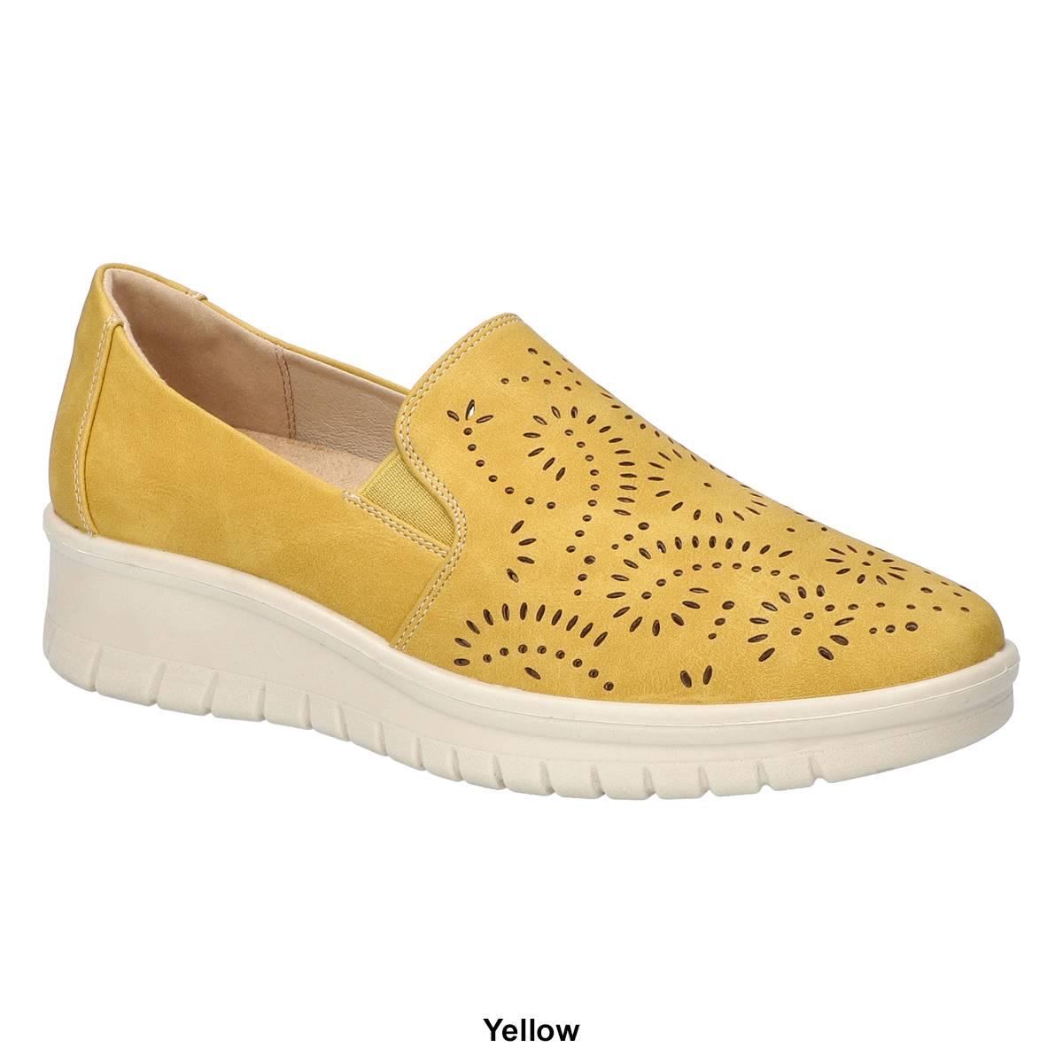 Womens Easy Street Ying Comfort Flats