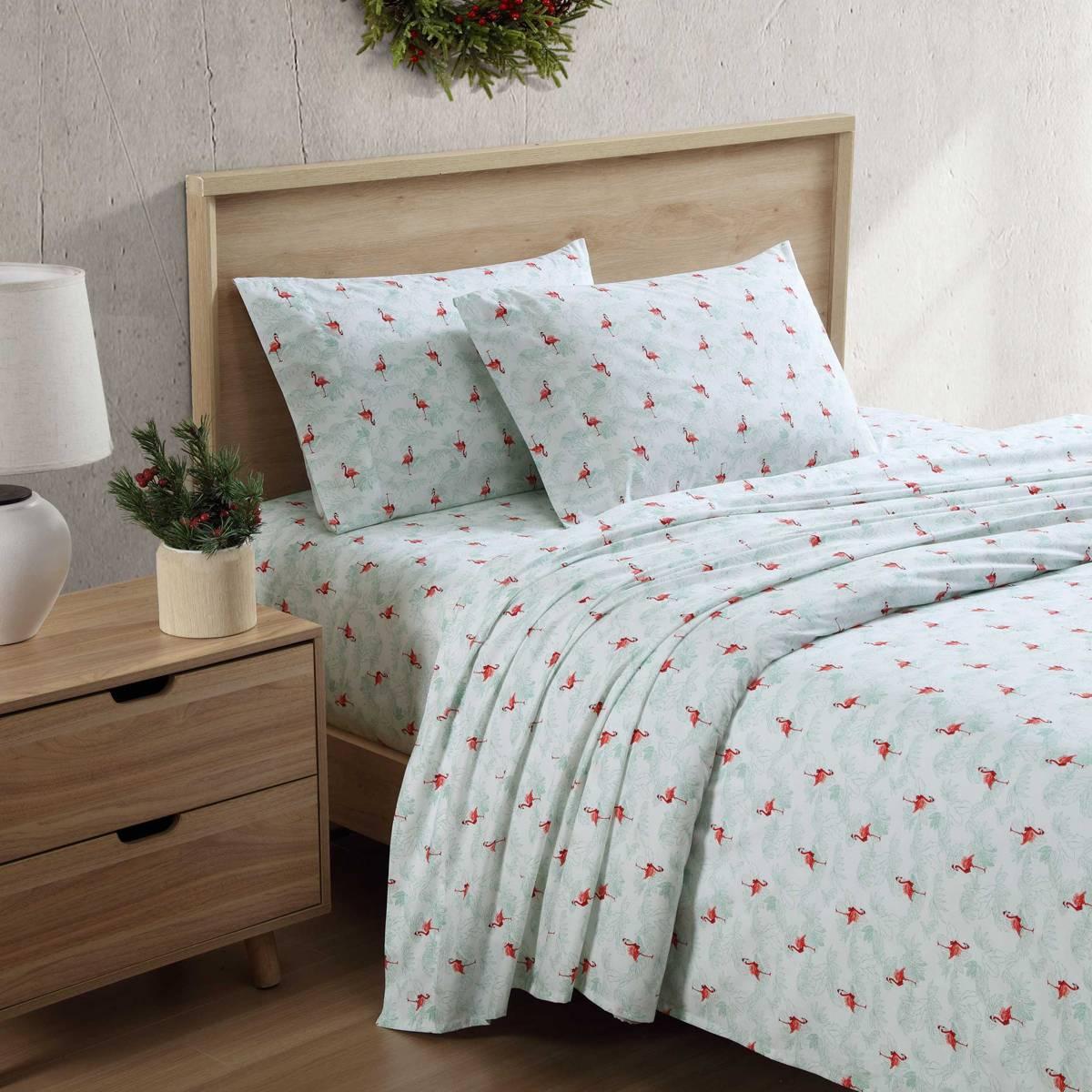 Tommy Bahama Flamingo Santa 200TC 4pc. Sheet Set